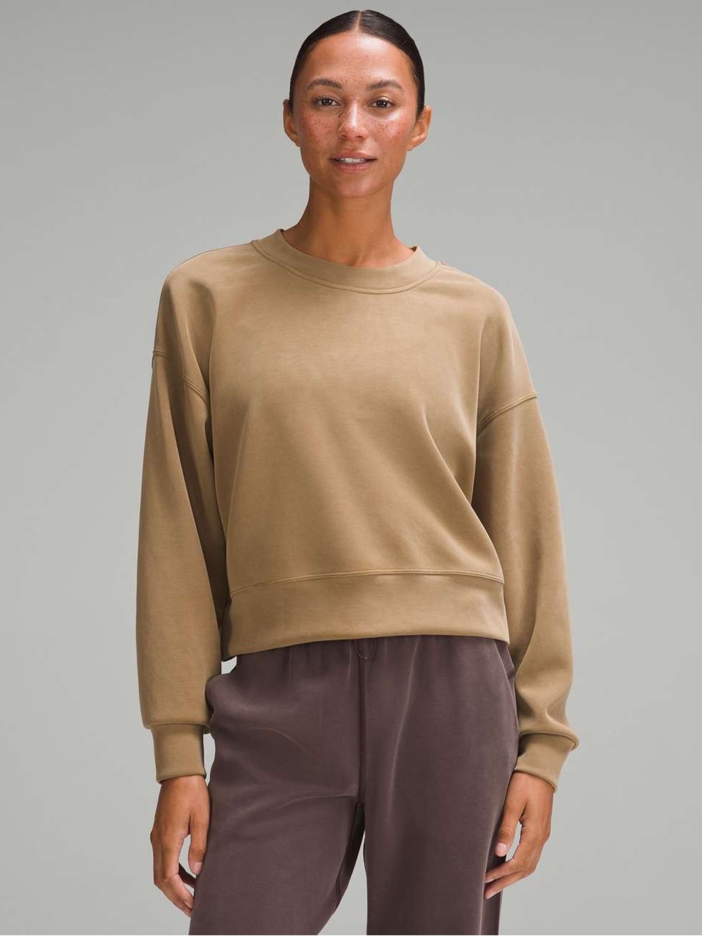 lululemon athletica Oversized Relaxed Crew Sweatshirt in Khaki Retail Price $118